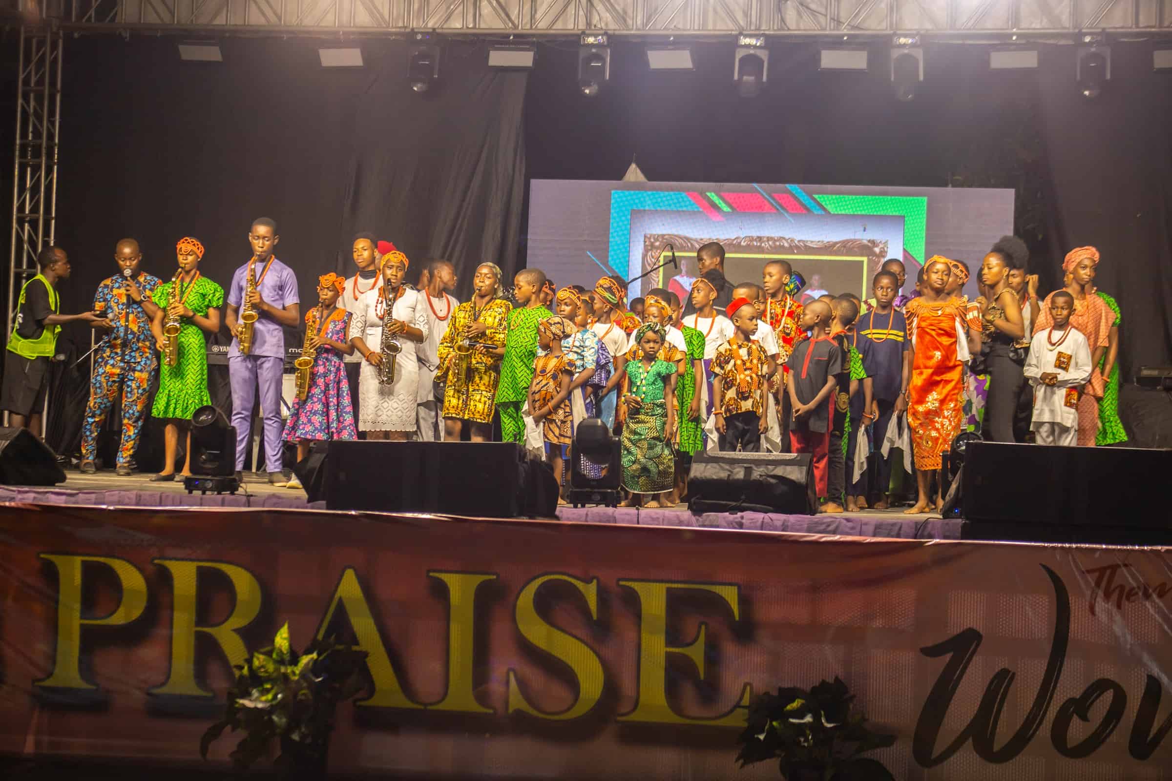 Glorious Praise Mass Children & Youth Choir Ministration